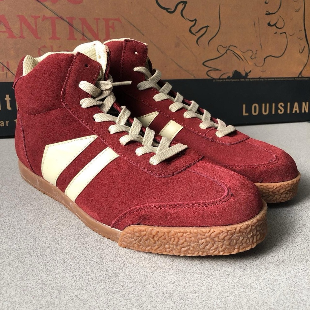 BNIB Dunnit hi-tops Burgundy/Beige, sizes 5,8-10US